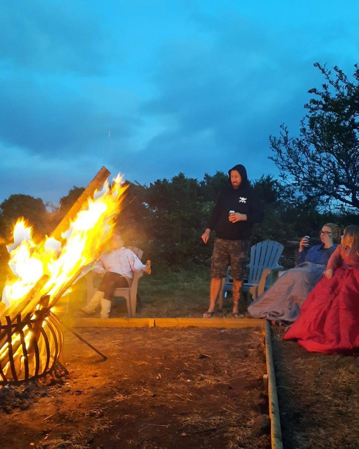Summit Camping Kit Hill Cornwall Panoramic Views Grass Pitch From 15Pn Or Bella Bell Tent 75Pn Callington Zewnętrze zdjęcie