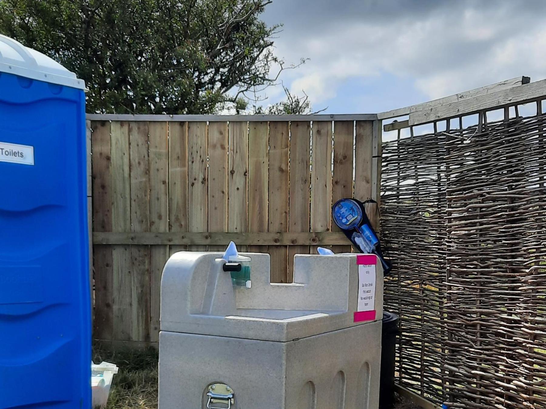 Summit Camping Kit Hill Cornwall Panoramic Views Grass Pitch From 15Pn Or Bella Bell Tent 75Pn Callington Zewnętrze zdjęcie